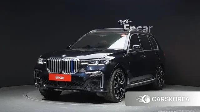 BMW X7 (G07) 2021 Черный из Кореи