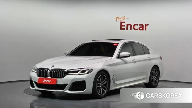 BMW 5 Series (G30) 2023 Белый из Кореи