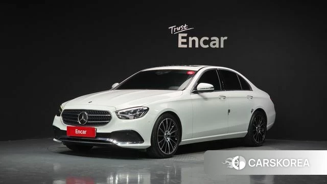 Mercedes-Benz E-Class W213 2021 Белый из Кореи