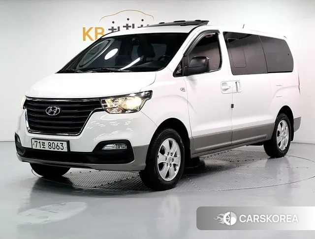 Hyundai The New Grand Starex 2018 Белый из Кореи