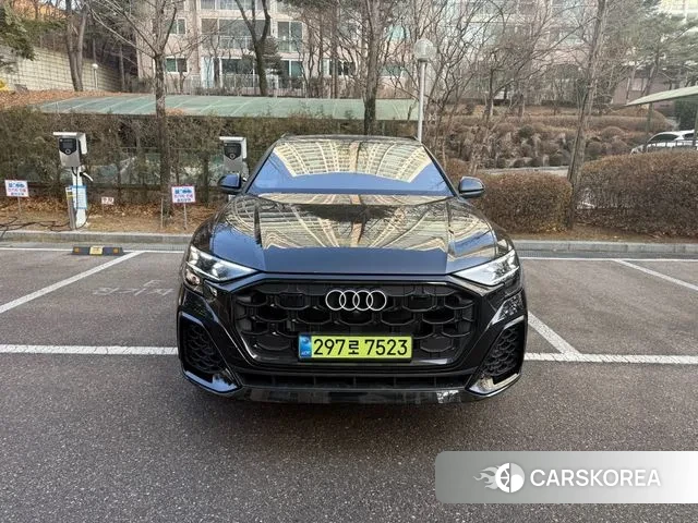 Audi Q8 (4M) 2025 Черный из Кореи