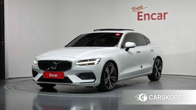 Volvo S60 3rd generation 2021 Белый из Кореи