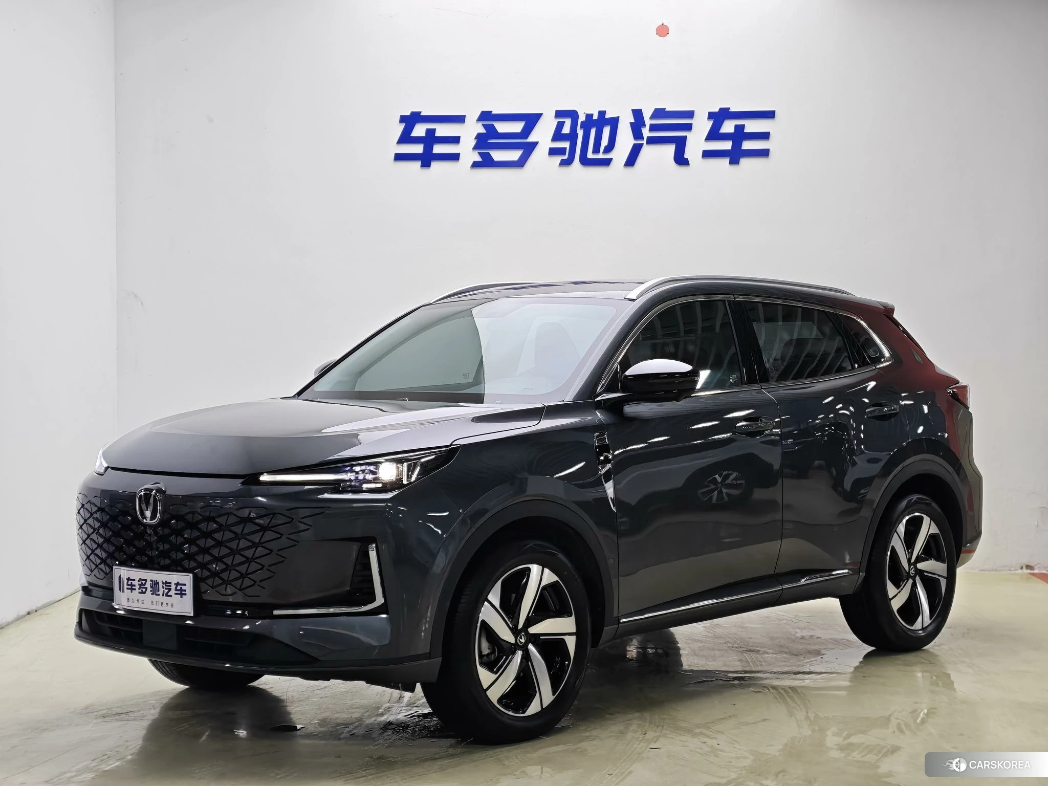 Chang'an CS55 PLUS 2023 Темно-серый из Китая