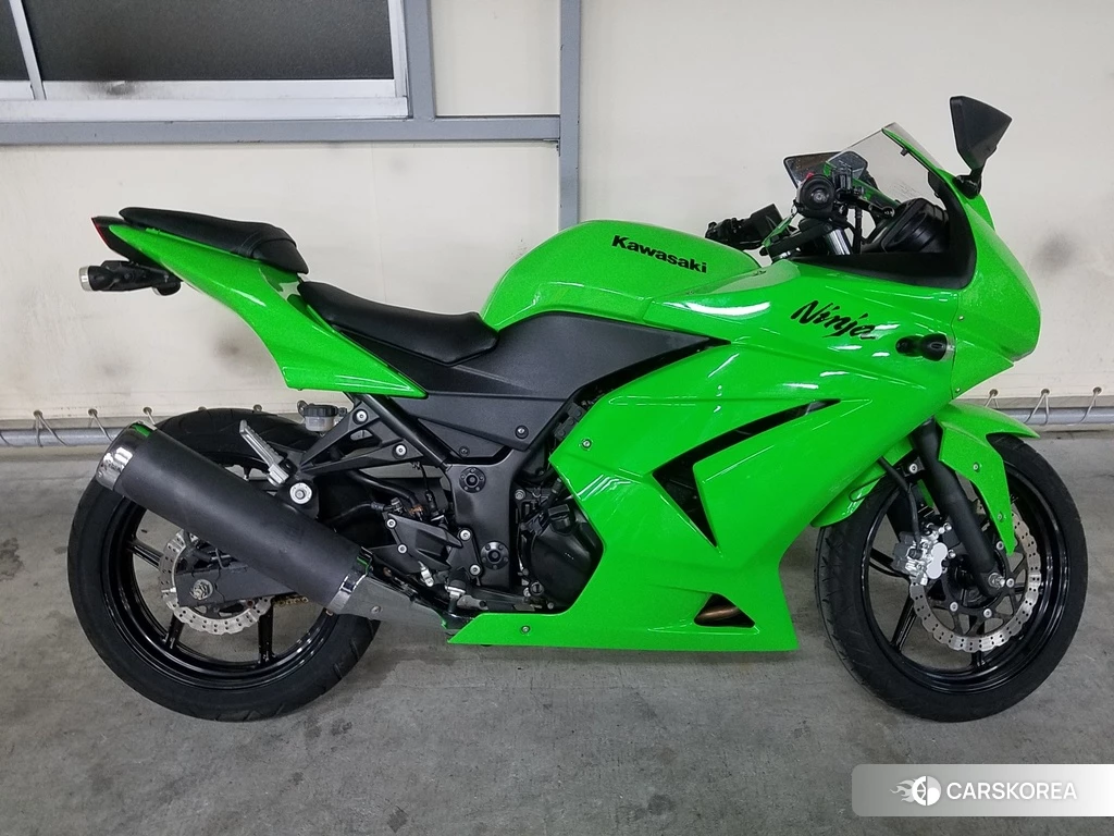 Проданный Kawasaki NINJA 250R 2012 из Японии, фото 2