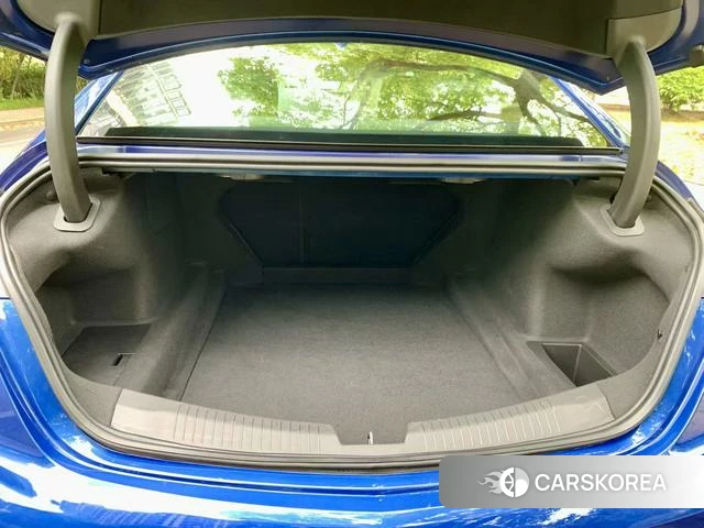Cadillac CT5 2020 Синий из Китая