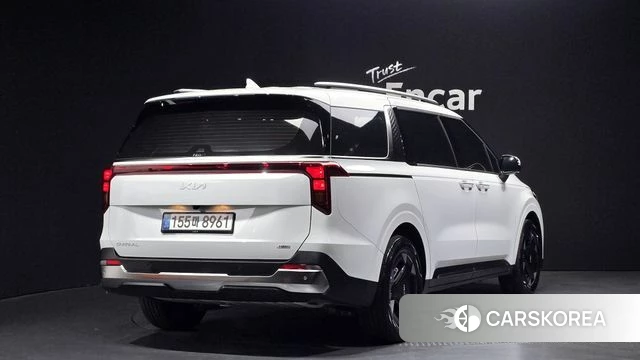 Kia The New Carnival 4th Generation 2025 Белый из Кореи