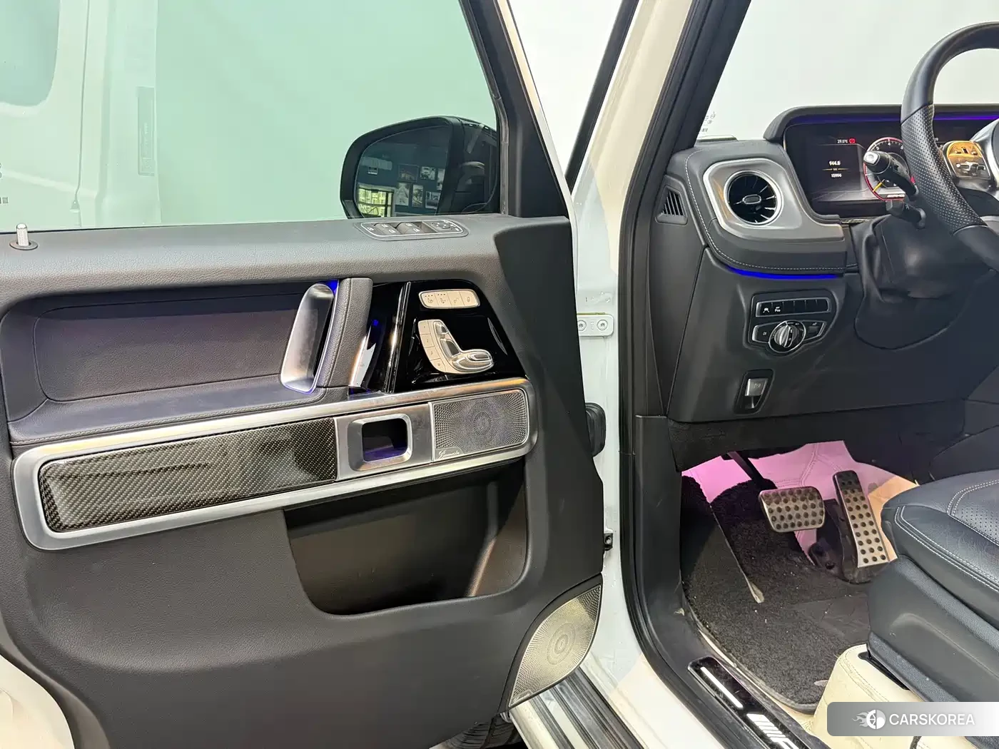 Mercedes-Benz G-Class 2023 Белый из Китая