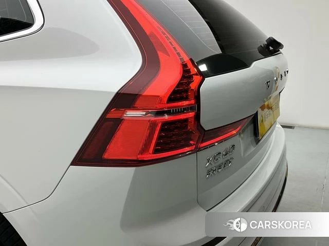 Volvo XC60 2021 Белый из Китая