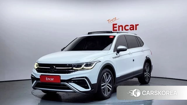 Volkswagen Tiguan Allspace 2022 Белый из Кореи