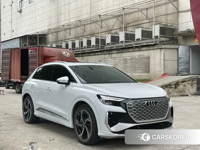 Audi Q4 e-tron 2023 Белый из Китая