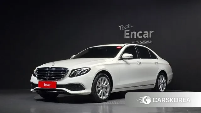 Mercedes-Benz E-Class W213 2018 Белый из Кореи