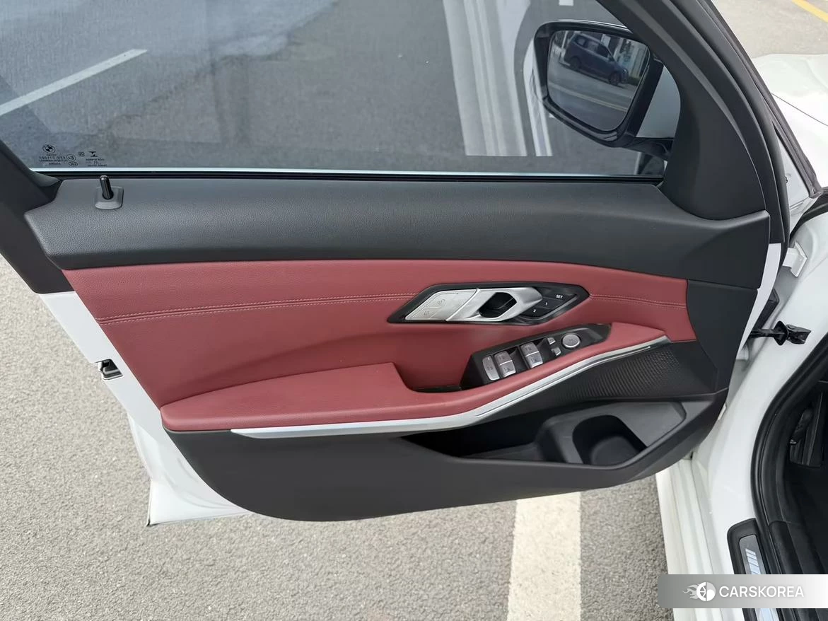 BMW 3 series 2021 Белый из Китая