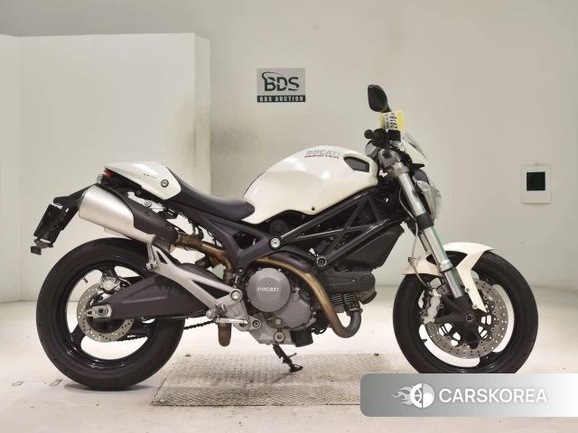 Проданный Ducati MONSTER 696 2012 из Японии