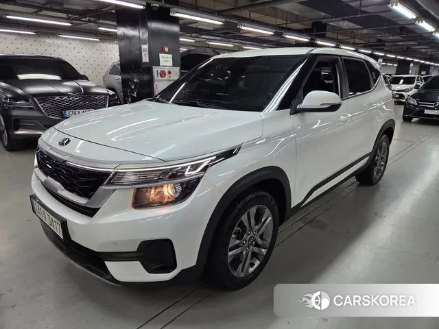 Kia Seltos 2021 Белый из Кореи