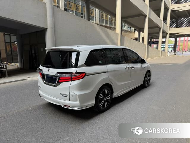 Honda Odyssey 2021 Белый из Китая