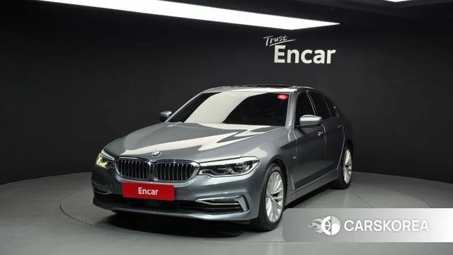 BMW 5 Series (G30) 2018 Серый из Кореи