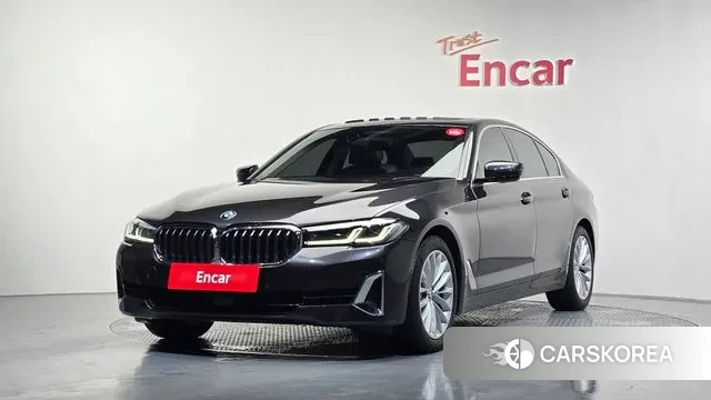 BMW 5 Series (G30) 2021 Черный из Кореи