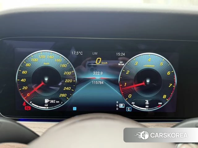 Mercedes-Benz E-class 2022 Черный из Китая