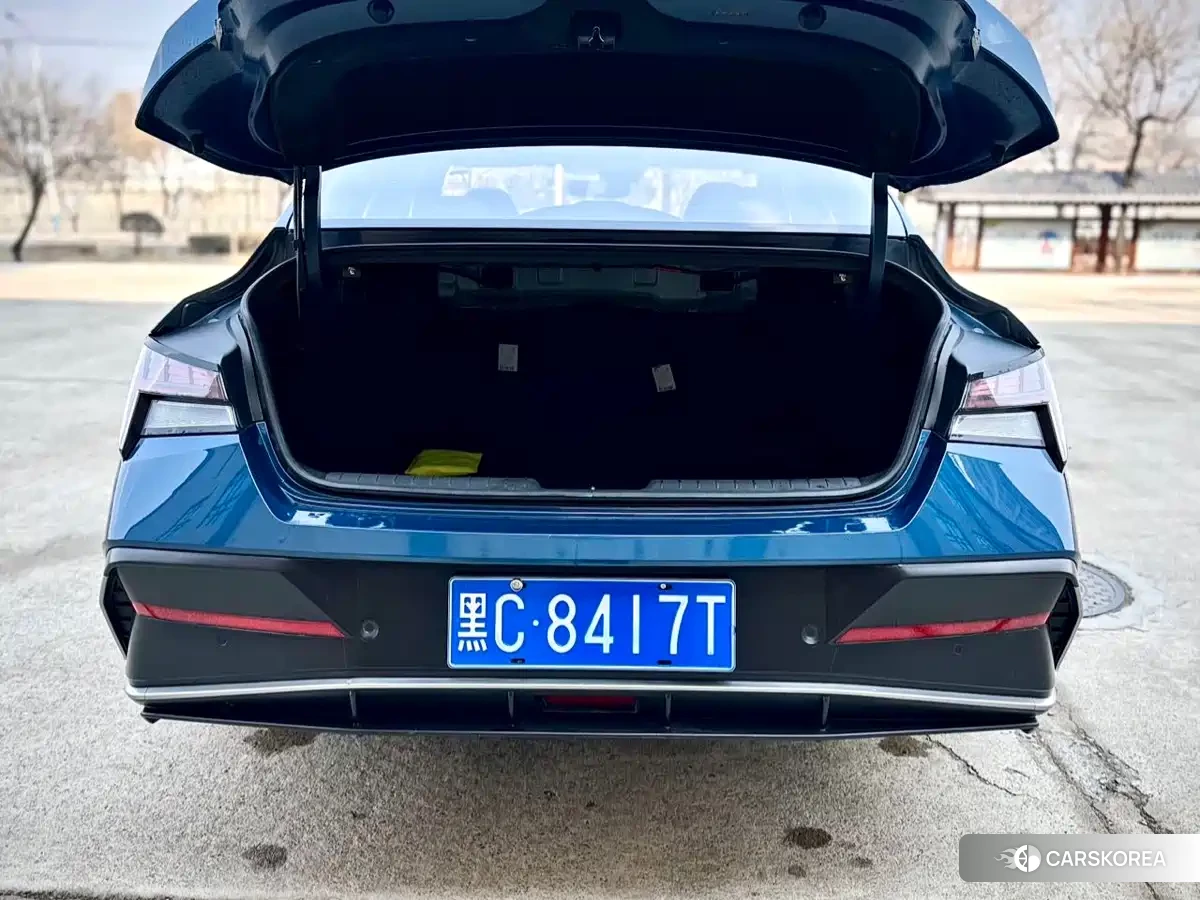 Hyundai Elantra 2023 Синий из Китая