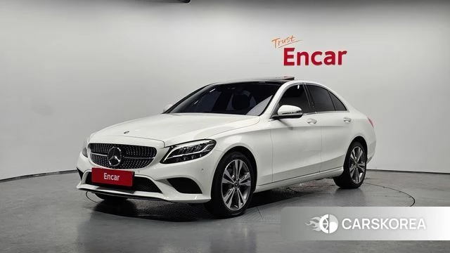 Mercedes-Benz C-Class W205 2019 Белый из Кореи