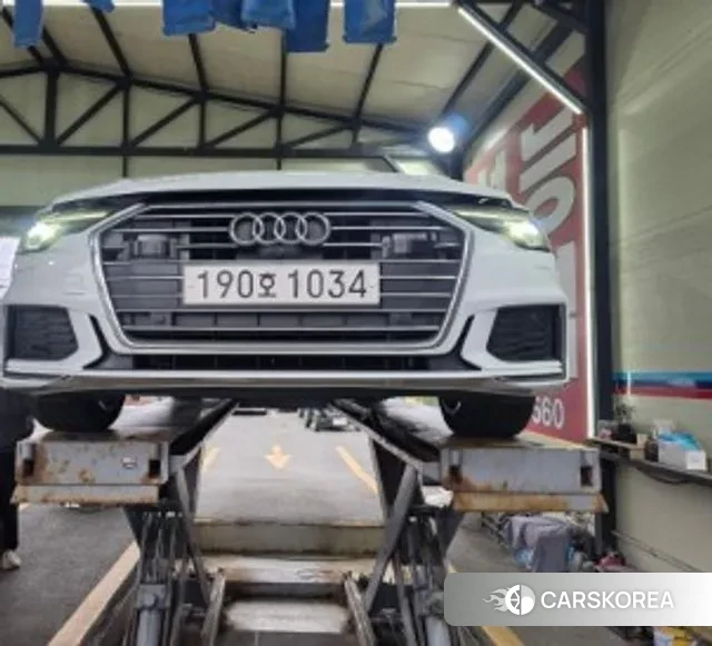 Audi A6 (C8) 2021 Белый из Кореи