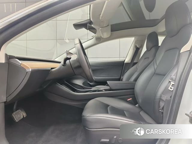 Tesla Model 3 (imported) 2019 Белый из Китая