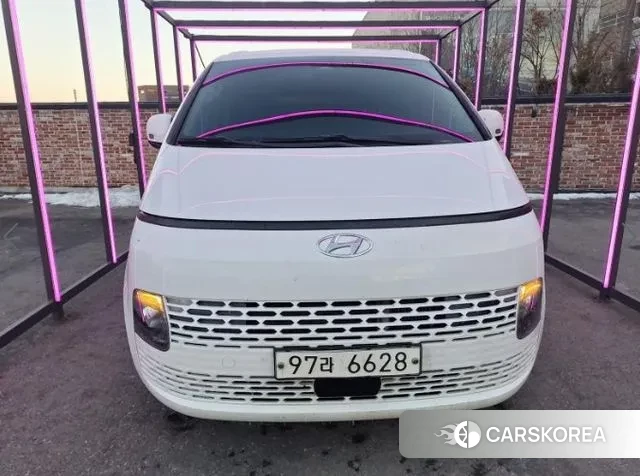 Hyundai Staria 2021 Белый из Кореи