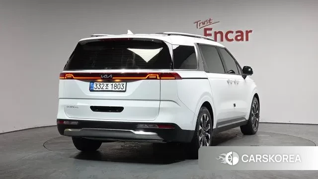 Kia Carnival 4th generation 2022 Белый из Кореи