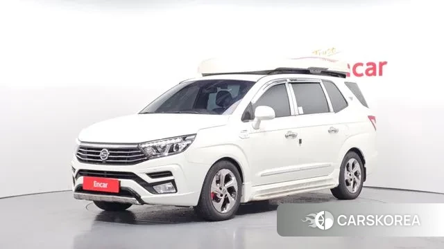 Ssangyong Korando Turismo 2018 Белый из Кореи