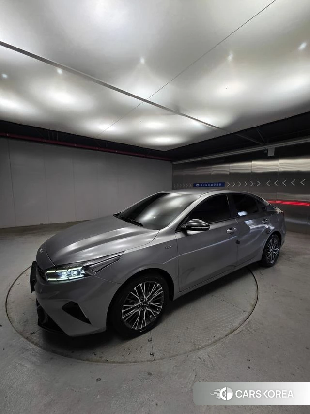 Kia The New K3 2nd generation 2023 Серебристо-серый из Кореи