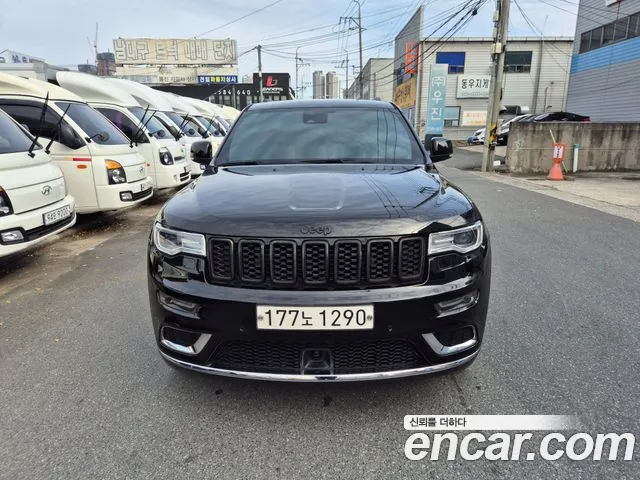 Jeep Grand Cherokee 2018 Черный из Кореи