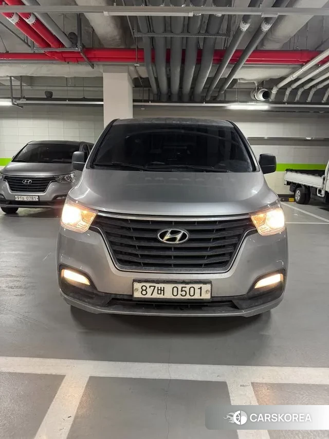 Hyundai The New Grand Starex 2020 Серебристо-серый из Кореи