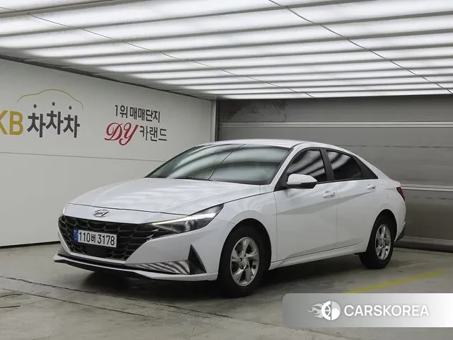 Hyundai Avante (CN7) 2022 Белый из Кореи