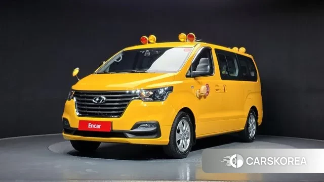 Hyundai The New Grand Starex 2018 Желтый из Кореи