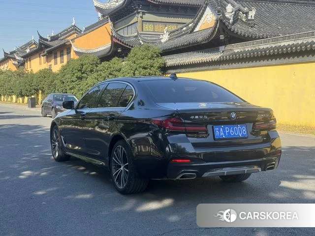 BMW 5 series 2022 Черный из Китая