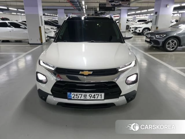 Chevrolet (GM Daewoo) Trailblazer 2022 Белый из Кореи