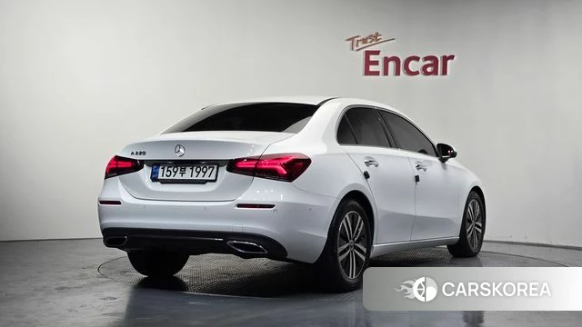Mercedes-Benz A-Class W177 2022 Белый из Кореи