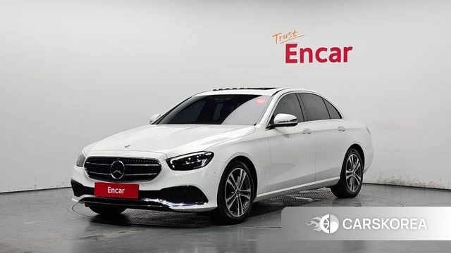 Mercedes-Benz E-Class W213 2023 Белый из Кореи