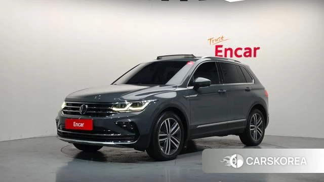 Volkswagen Tiguan second Generation 2022 Серый из Кореи