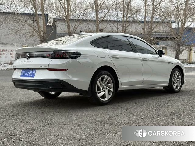 Volkswagen Lingdu 2023 Белый из Китая