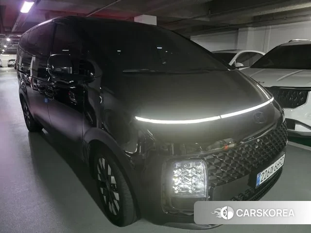 Hyundai Staria 2024 Черный из Кореи