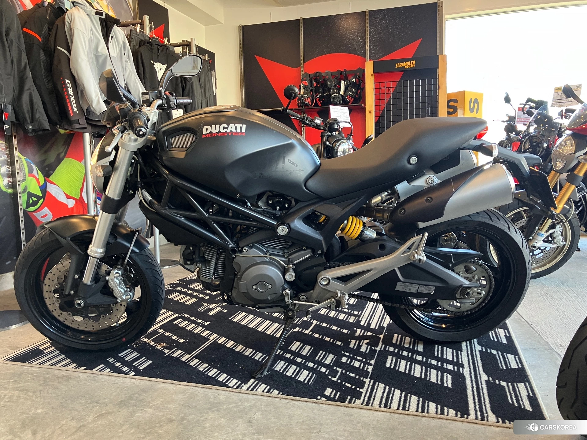 Проданный Ducati MONSTER 696 2012 из Японии, фото 2