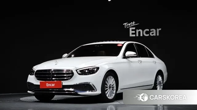 Mercedes-Benz E-Class W213 2022 Белый из Кореи