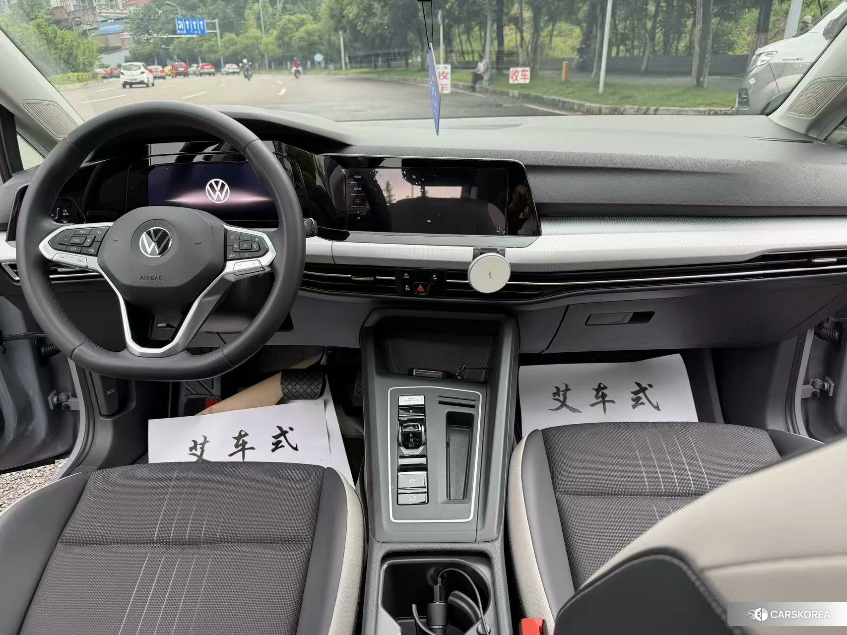 Volkswagen Golf 2020 Темно-серый из Китая