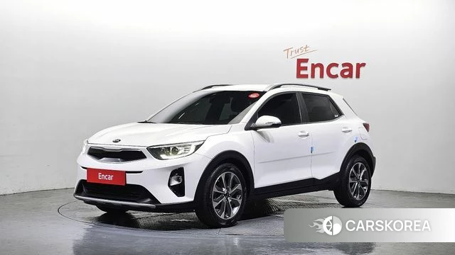 Kia Stonic 2019 Белый из Кореи
