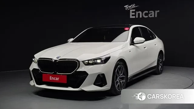 BMW 5 Series (G60) 2024 Белый из Кореи