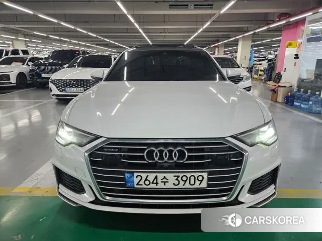Audi A6 (C8) 2022 Белый из Кореи