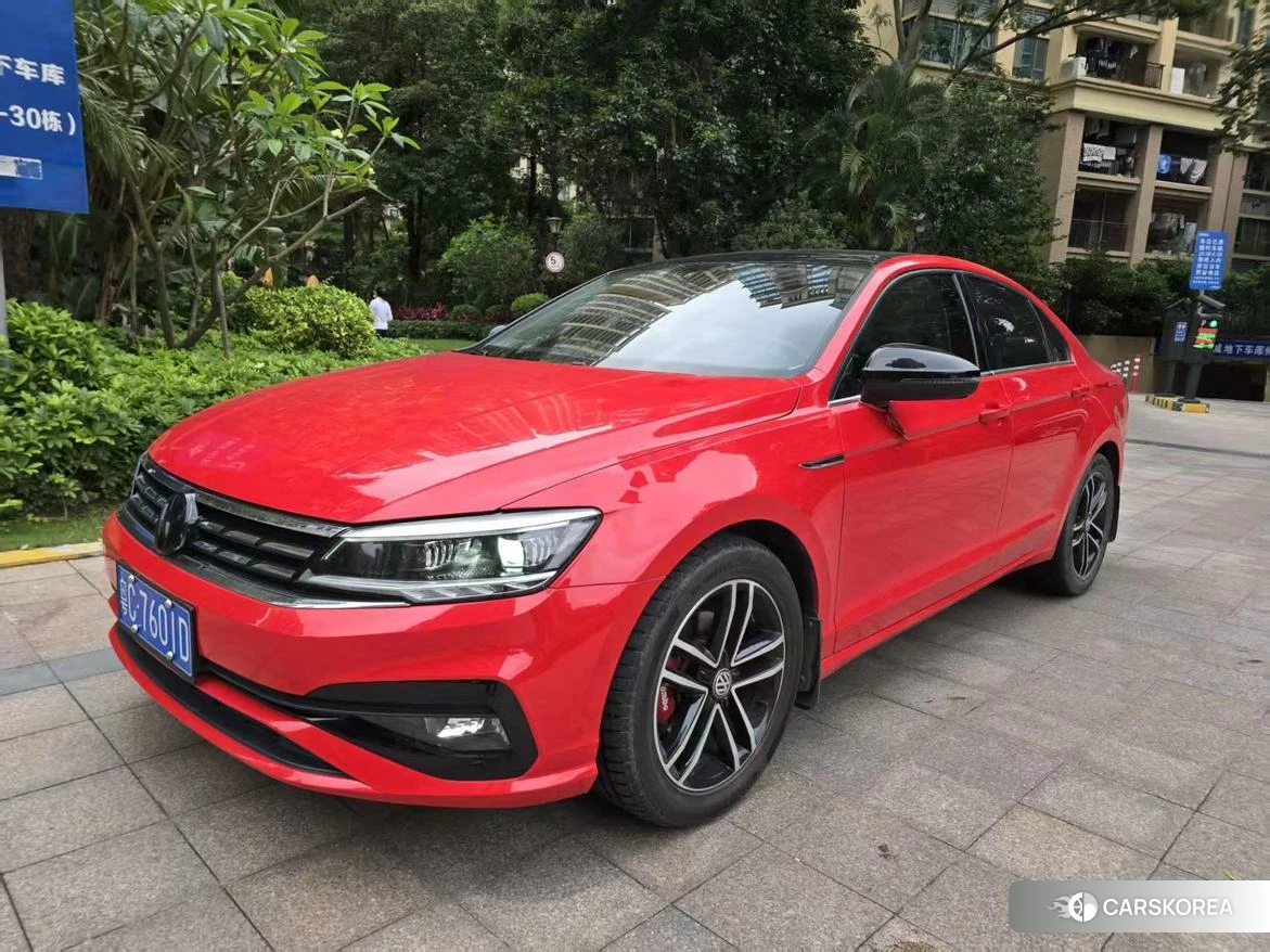 Volkswagen Lingdu 2020 Красный из Китая