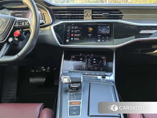 Audi A7L 2025 Черный из Китая