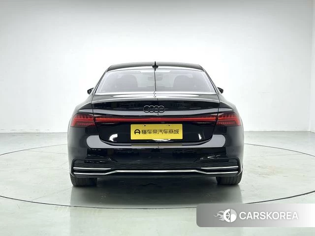 Audi A7L 2024 Черный из Китая